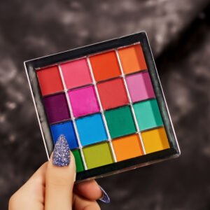 16 Cool Toned Blue Green Eyeshadow Palette (1)